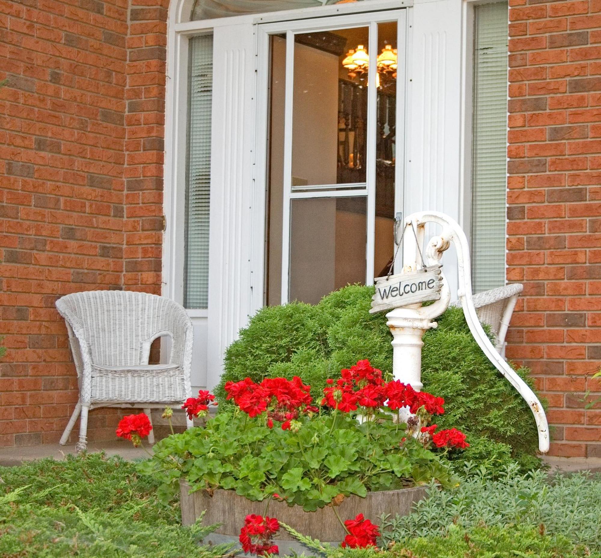Bed and Breakfast A Li'L Bit Of Eden Niagara-on-the-Lake Екстер'єр фото